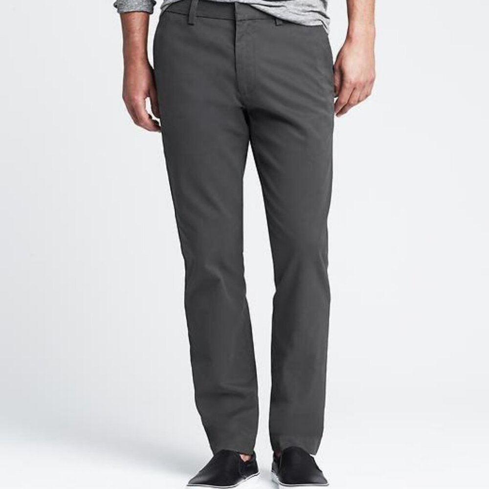 Banana Republic Aiden Slim Grey Chino 42W x 32L